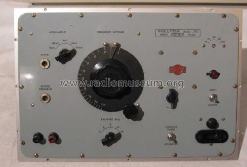 Wobulator 210; Metrix, Compagnie (ID = 789999) Equipment