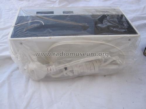 AM Table Radio 11-302A; Midland (ID = 1654985) Radio