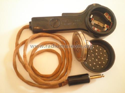 Microphone Hand No. 3; MILITARY U.K. (ID = 1048779) Microphone/PU