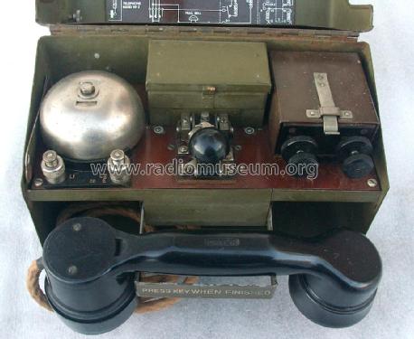 Telephone Sets D MK V; MILITARY U.K. (ID = 1944989) Military