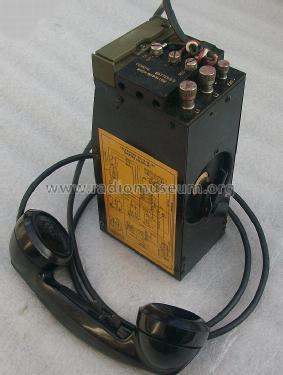 Field Telephone EE-8-B-GY; MILITARY U.S. (ID = 1948863) Military