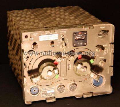 Receiver-Transmitter RT-68/GRC; MILITARY U.S. (ID = 1960043) Mil TRX