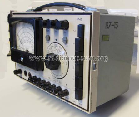 Transistorvoltmeter V7-13 {В7-13}; MILITARY USSR (ID = 1723057) Equipment