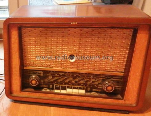 858; Minerva Radio; Paris (ID = 2957179) Radio