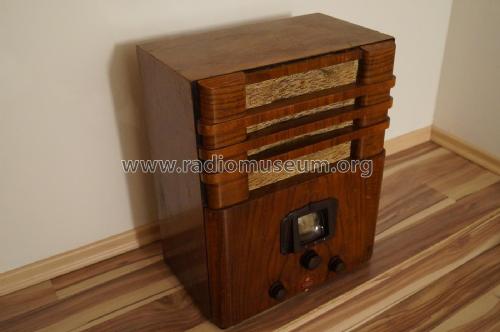 Camerad W ; Minerva-Radio (ID = 1951295) Radio