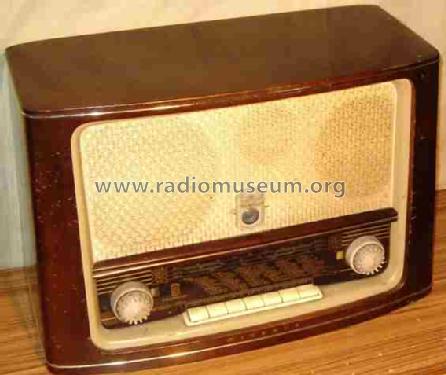 Supreme 547U; Minerva-Radio (ID = 302295) Radio