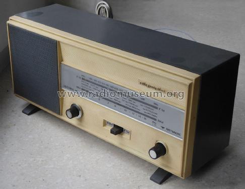 Olympia 66 ; Mivar VAR; Milano (ID = 2803982) Radio