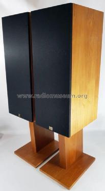 R352; Monitor Audio Ltd. (ID = 2536121) Parlante
