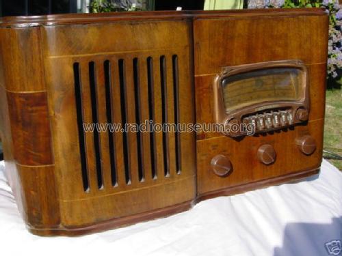 04WG803B Order= P462 B 803 ; Montgomery Ward & Co (ID = 361628) Radio