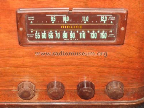 04WG-731 Order= P462 C 731 ; Montgomery Ward & Co (ID = 877611) Radio