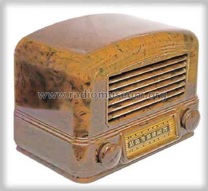 14BR-521A Order= P462 A 521 ; Montgomery Ward & Co (ID = 358480) Radio