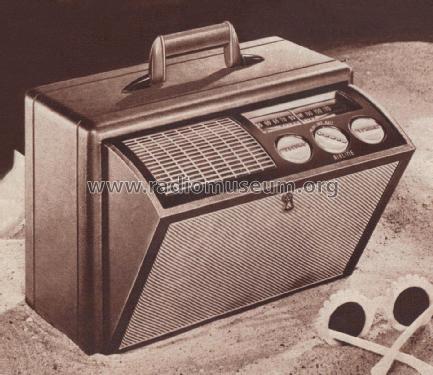 Airline 14WG-683A Order= P462 A 2683 ; Montgomery Ward & Co (ID = 1958950) Radio