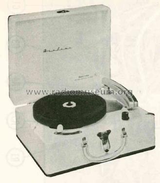 45XGAA-947A ; Montgomery Ward & Co (ID = 1913486) Ampl/Mixer