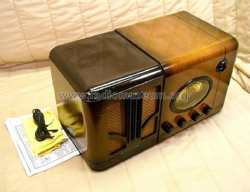 Airline 62-317 Ch= Belmont 787 Series A; Montgomery Ward & Co (ID = 1211940) Radio