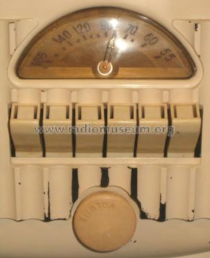 84BR-1508B ; Montgomery Ward & Co (ID = 1211959) Radio
