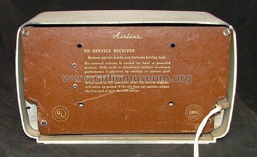 84HA-1528A ; Montgomery Ward & Co (ID = 1759574) Radio