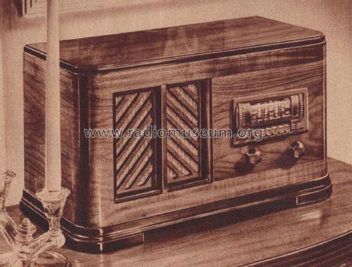 93BR-563A Order= P362 C 2563 ; Montgomery Ward & Co (ID = 1898011) Radio