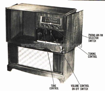 Airline 05WG-2748F; Montgomery Ward & Co (ID = 2937742) Radio
