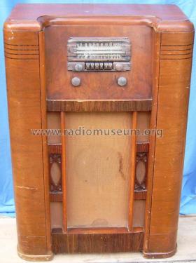 Airline 14BR-689A Order= P162 A 689 ; Montgomery Ward & Co (ID = 1290163) Radio