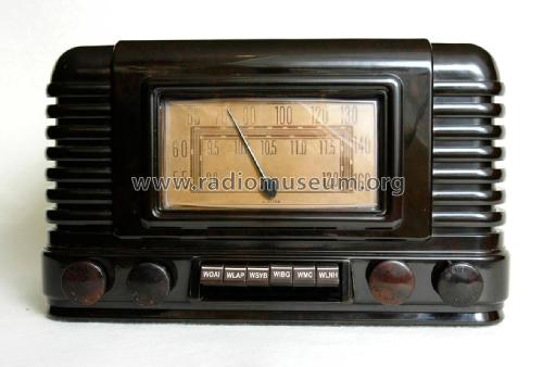 Airline 14BR-734A Order= P462 A 734 ; Montgomery Ward & Co (ID = 2526330) Radio