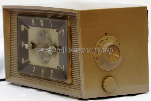 Airline 35GSL-1561A ; Montgomery Ward & Co (ID = 1306031) Radio