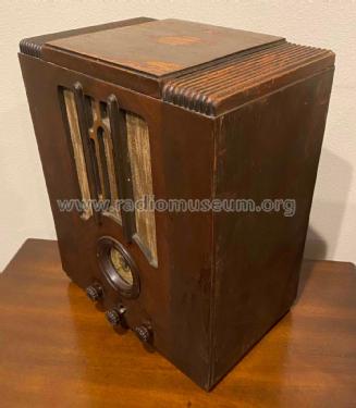 Airline 62-198 Ch= 585D; Montgomery Ward & Co (ID = 2697860) Radio