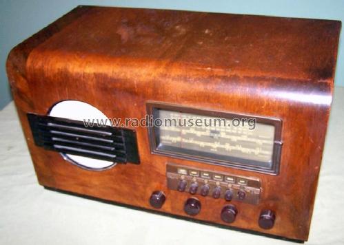 Airline 62-370 Order= P462 A 370; Montgomery Ward & Co (ID = 547650) Radio