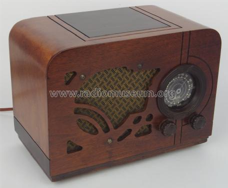 Airline 62-425 Order= 462 C 425; Montgomery Ward & Co (ID = 1613388) Radio