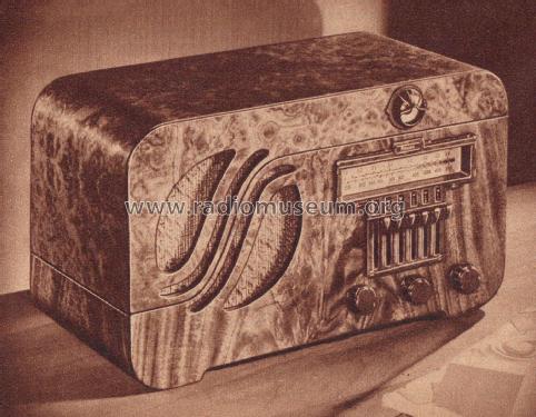 Airline 62-600 Order= P462 B600 ; Montgomery Ward & Co (ID = 1882250) Radio