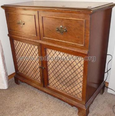 Airline 74BR-2707A Order= 62 A 2707R ; Montgomery Ward & Co (ID = 2022933) Radio