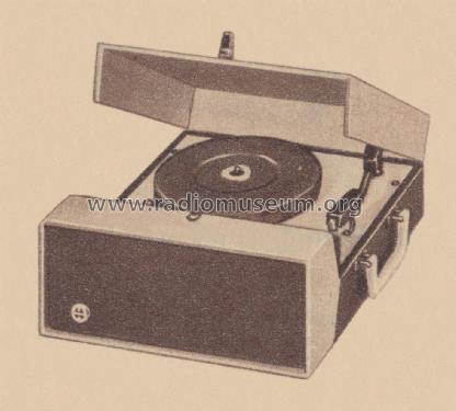 Airline 889 ; Montgomery Ward & Co (ID = 2131075) R-Player