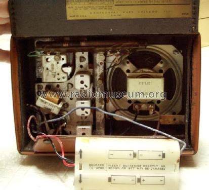 Airline 8 Transistor GEN-1235A; Montgomery Ward & Co (ID = 1638004) Radio