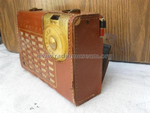 Airline GEN-1105A; Montgomery Ward & Co (ID = 998309) Radio