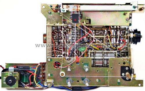 Airline GEN 1476A; Montgomery Ward & Co (ID = 1891835) Radio