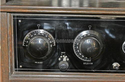 Airline Grand with Loud Speaker ; Montgomery Ward & Co (ID = 1219934) Radio