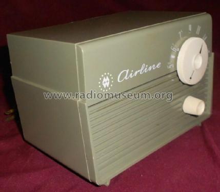 Airline GTM-1720A ; Montgomery Ward & Co (ID = 2790941) Radio