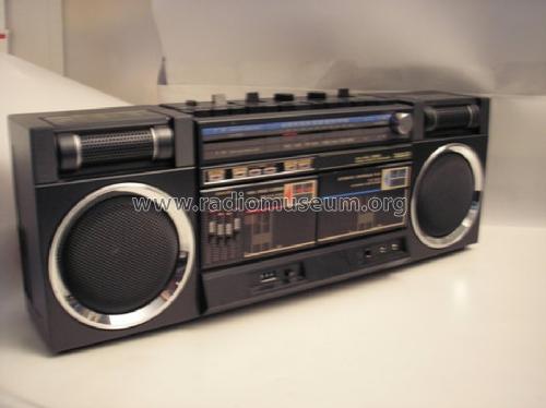 AM/FM Radio Cassette Recorder 39606; Montgomery Ward & Co (ID = 1410494) Radio