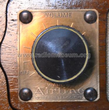 Airline Unknown Table Top ; Montgomery Ward & Co (ID = 1709516) Radio