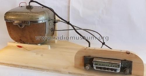 501 ; Motorola Inc. ex (ID = 2418303) Car Radio