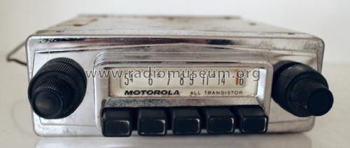 520T ; Motorola Inc. ex (ID = 2213507) Car Radio