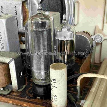 5C21W ; Motorola Inc. ex (ID = 2996394) Radio