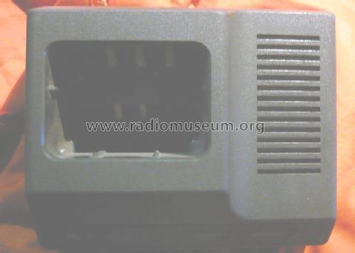 Battery charger NLN7646A; Motorola Inc. ex (ID = 1861298) Fuente-Al