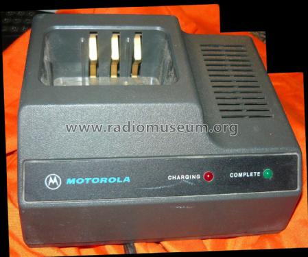 Battery charger NLN7646A; Motorola Inc. ex (ID = 1861299) Fuente-Al