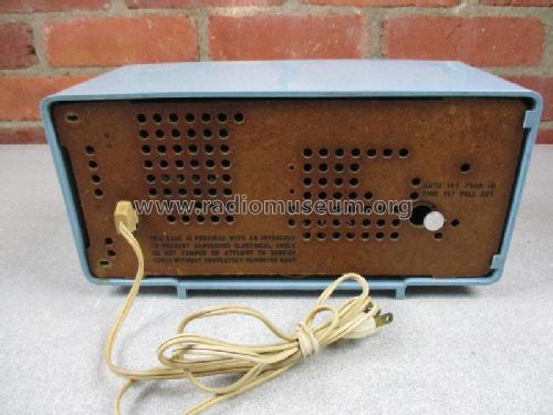 C9B-1 Ch= HS-750; Motorola Inc. ex (ID = 2357932) Radio