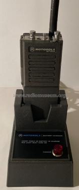 FM Two-Way Portable Radio 'Handie-Talkie' MT500; Motorola Inc. ex (ID = 2874691) Commercial TRX