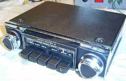 Model 114; Motorola Inc. ex (ID = 627179) Car Radio