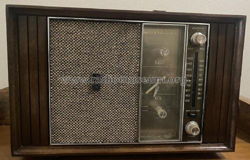 TC17DW; Motorola Inc. ex (ID = 2841282) Radio