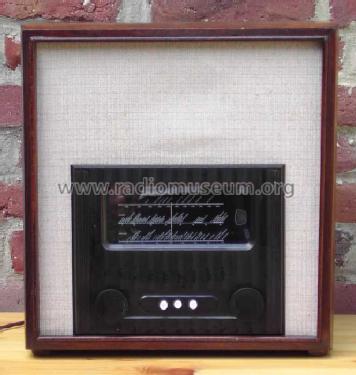 A90; Murphy Radio Ltd.; (ID = 1015918) Radio