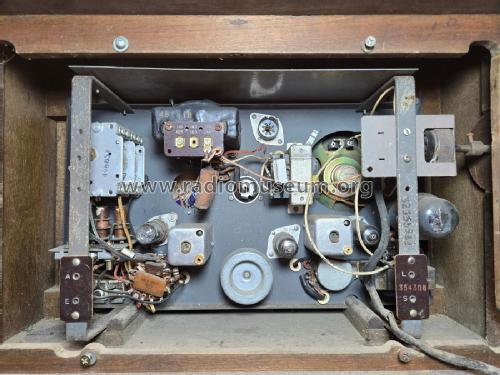 TA132; Murphy Radio Ltd.; (ID = 3156482) Radio