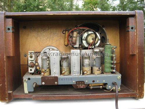 U598; Murphy Radio Ltd.; (ID = 1668593) Radio